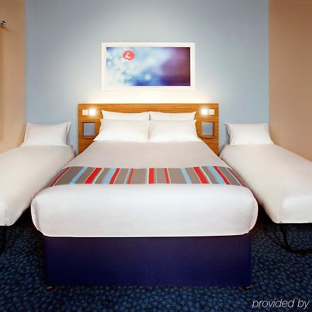 Travelodge London City Airport Εξωτερικό φωτογραφία